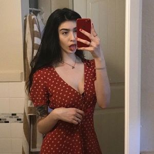 Meet your Posher, Annie